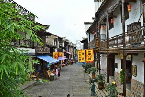 逃离木质的房屋